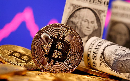 比特币的主导地位下降是否暗示山寨币季节即将