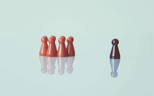 ZRO、BLAST 空投后 项目方和撸毛党也“互不接盘”了