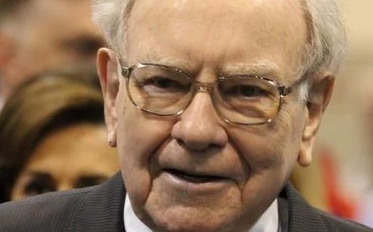 巴菲特要进军AI领域？3987亿投了哪些AI企业？